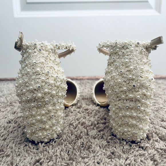 Pearl Wedding Heel - Picture 3 of 11